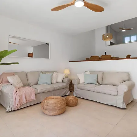 Vivi Homes - Serenity Semesterbostad *