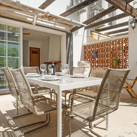 Vivi Homes - Serenity Semesterbostad